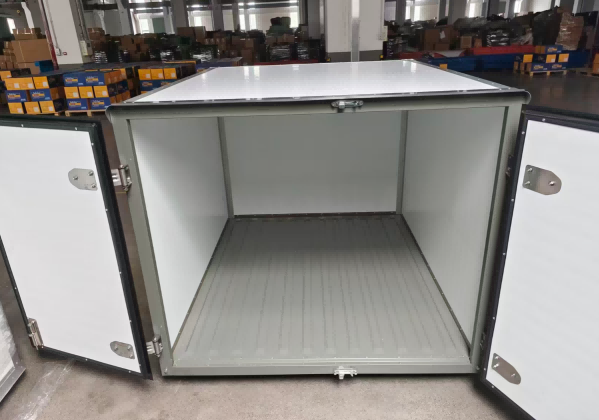 ステップバイステップガイド: Wholechaintech ユニバーサルカーゴボックスの組み立て方法