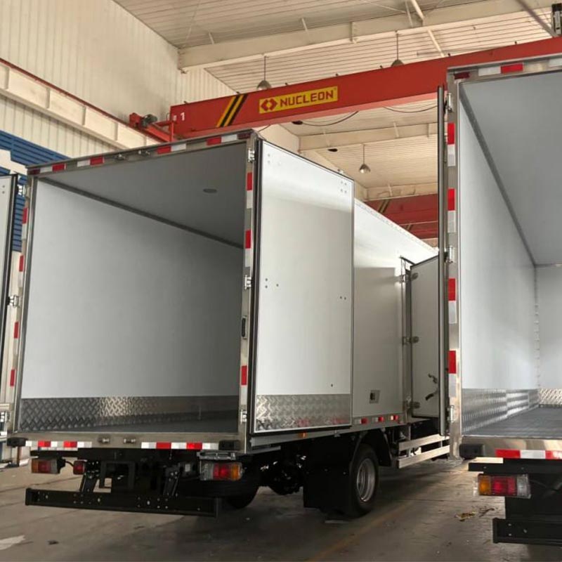 AluSkin Pro Dry Truck Body